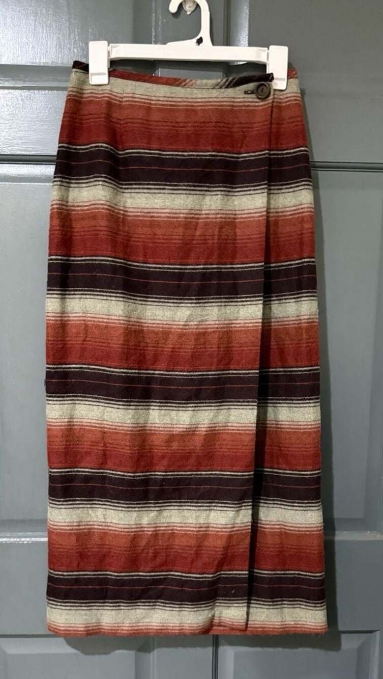 New York Style Vintage Striped Acrylic Wrap Skirt Size 10